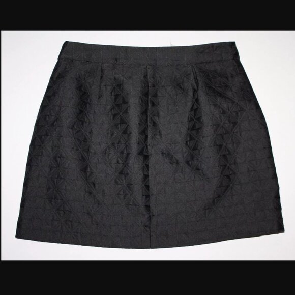 BCBG MaxAzria Black Quilted Zip Slit Mini Skirt - Picture 3 of 5